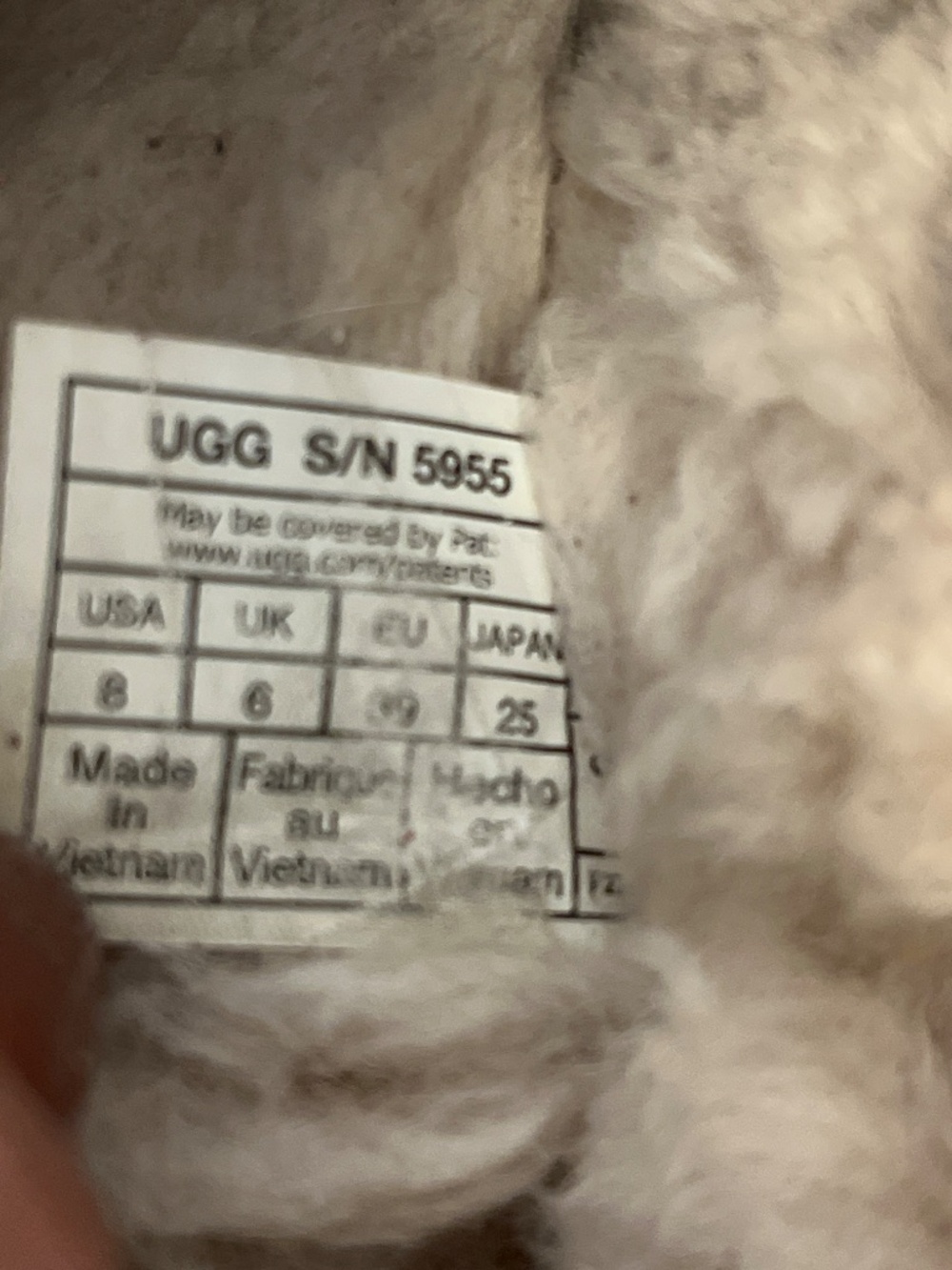 Classic UGG - Picture 3 of 4
